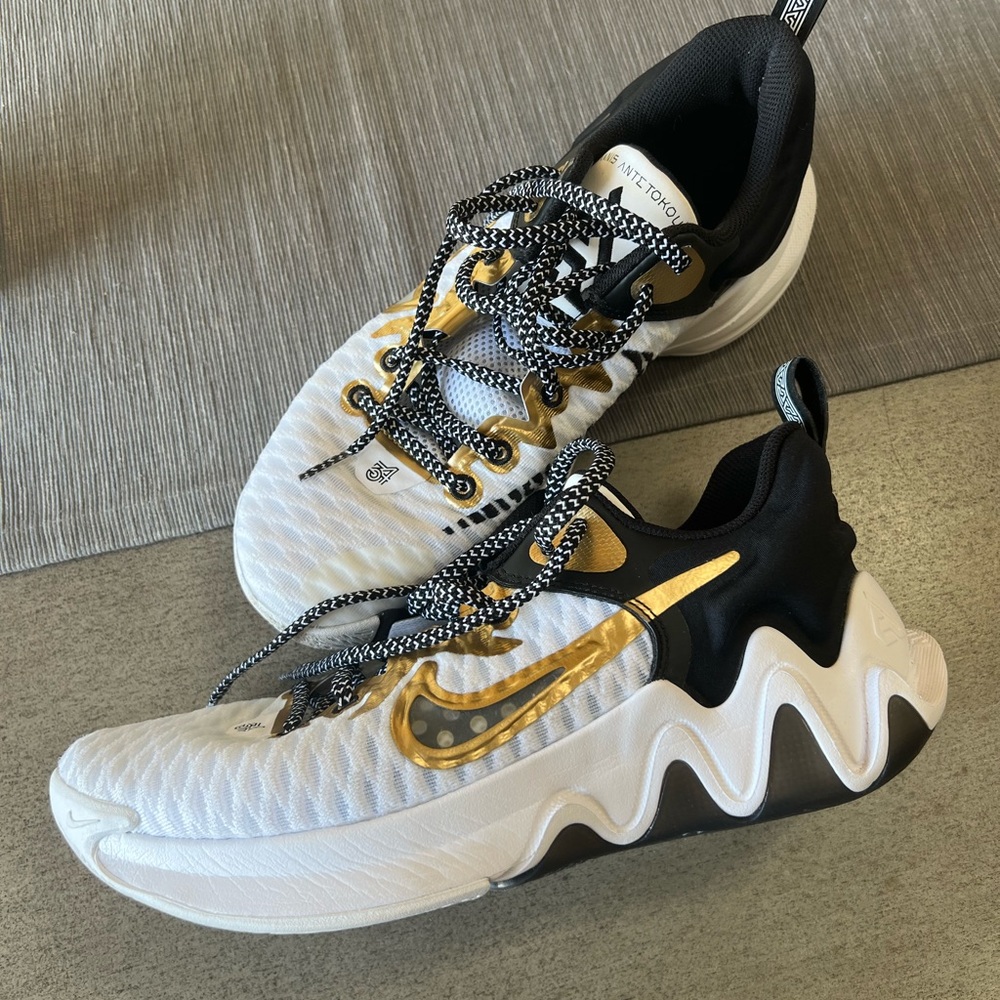 Giannis Antetokounmpo basketball sneakers